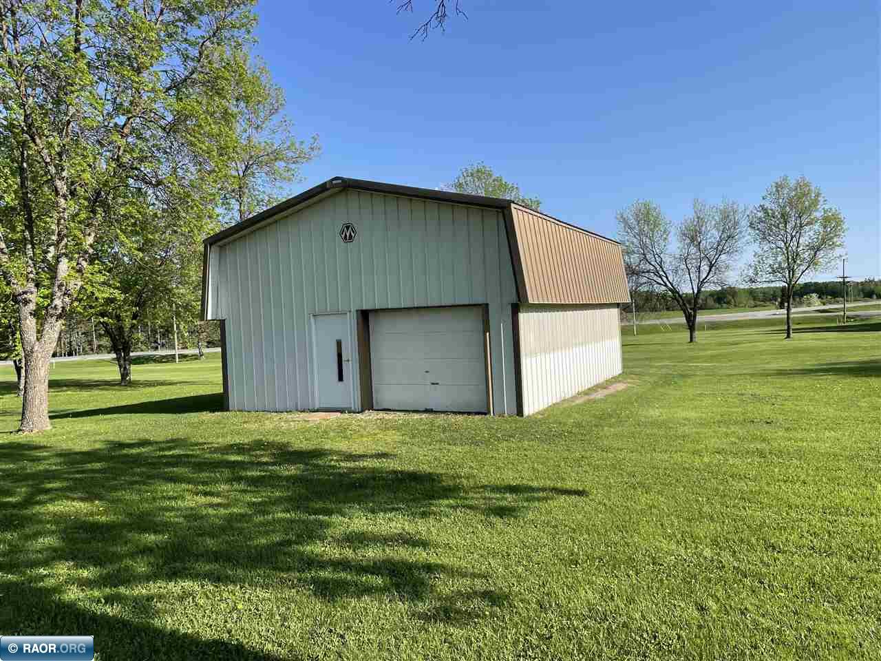 3522 South Pintar Road Hibbing, MN 55746 - Photo 9 of 34