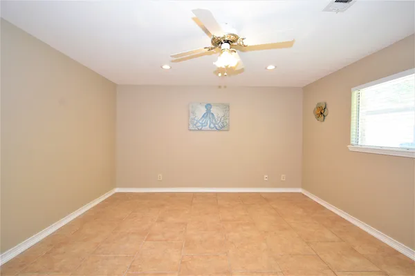 $2,350 | 6011 Arboles Drive, Houston, TX 77035