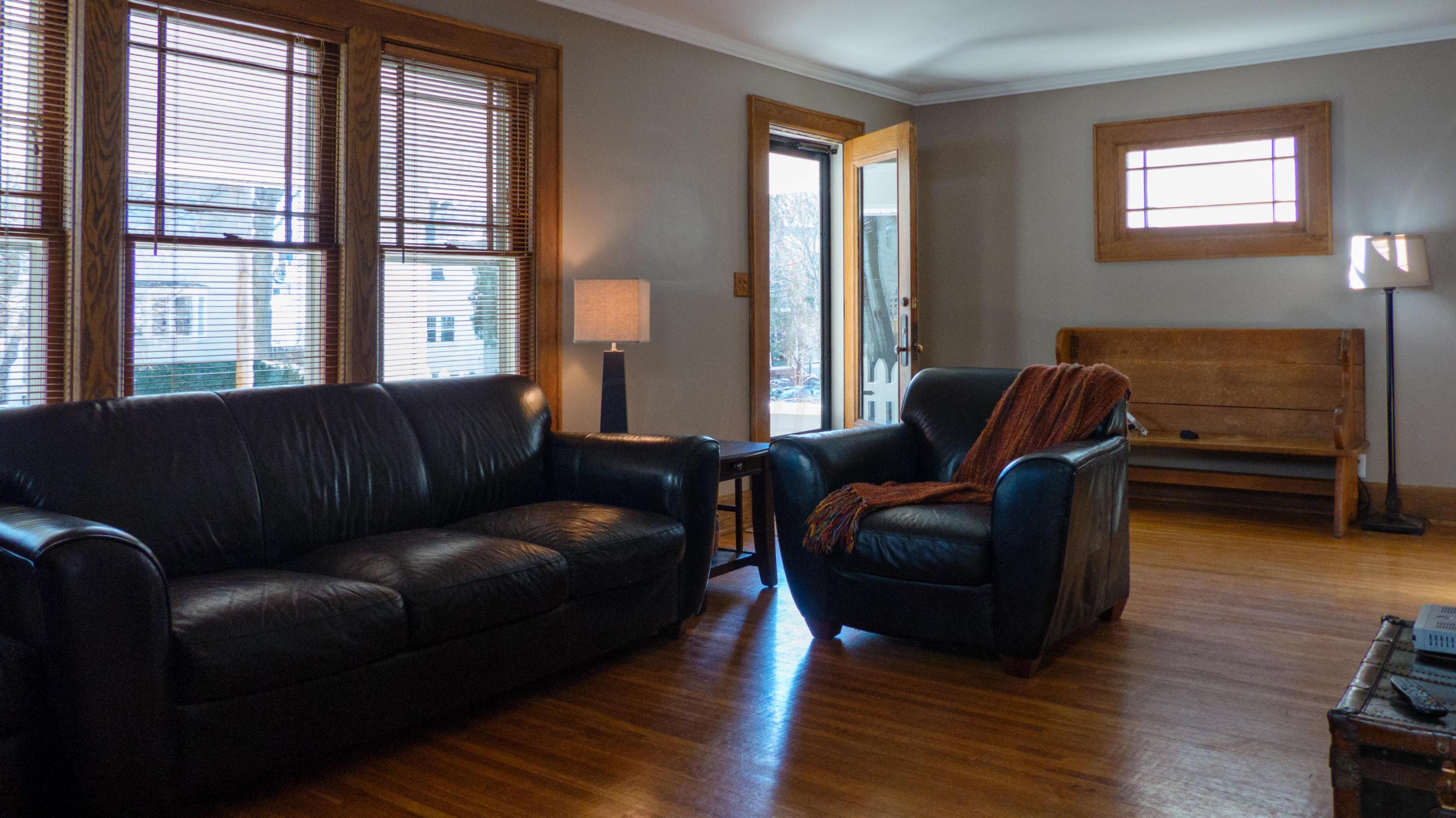 134 Tibet Road Columbus, OH 43202 - Photo 4 of 30