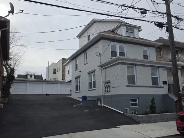 $2,950 | 7506 4th Avenue, Unit 2, North Bergen, NJ 07047