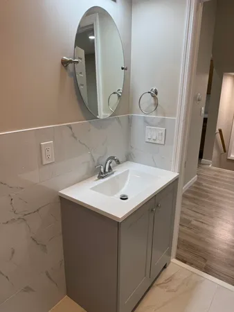 $2,950 | 7506 4th Avenue, Unit 2, North Bergen, NJ 07047