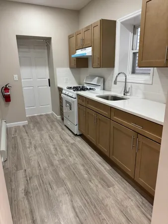 $2,950 | 7506 4th Avenue, Unit 2, North Bergen, NJ 07047