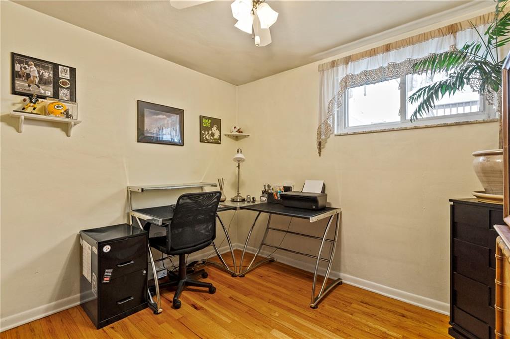 149 Jacks Run Road Pittsburgh, PA 15214 - Photo 17 of 24 Gallery Image 17