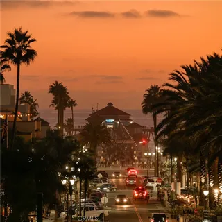 $2,044,000 | 414 Main Street, Unit 400, Huntington Beach, CA 92648