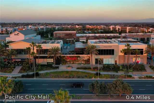 $2,044,000 | 414 Main Street, Unit 400, Huntington Beach, CA 92648