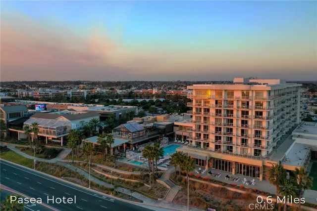 $2,044,000 | 414 Main Street, Unit 400, Huntington Beach, CA 92648