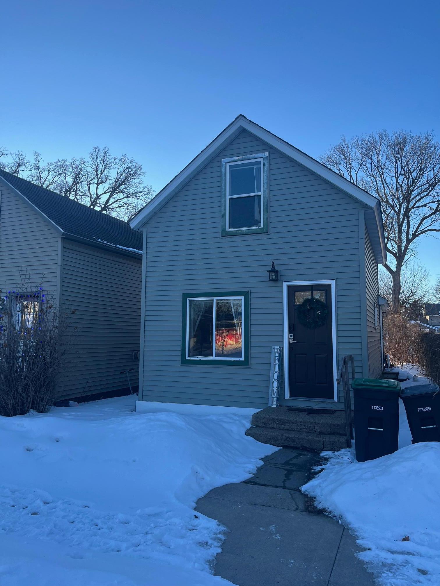 607 1/2 3rd Street Northeast Little Falls, MN 56345 - Photo 1 of 2