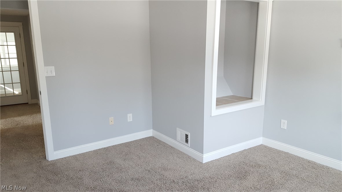 1680 South Green Road Cleveland, OH 44121 - Photo 14 of 30