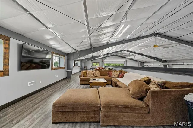 $5,900,000 | Undisclosed Address, Sullivan, MO 63080