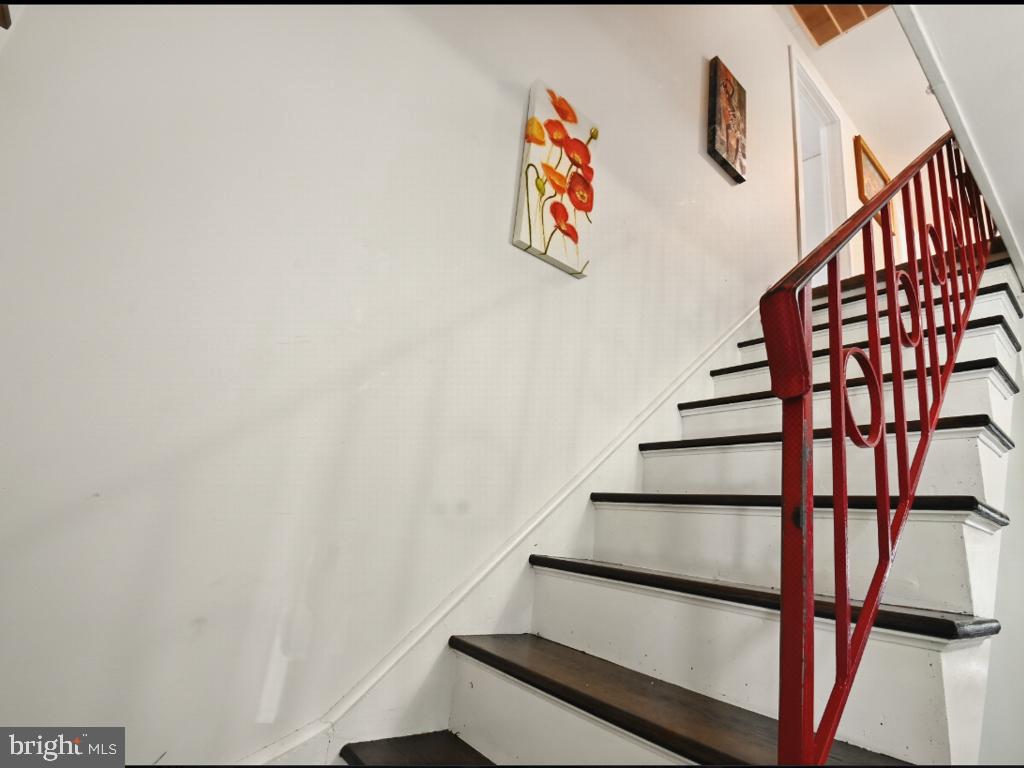 60 Windsor Lane Willingboro, NJ 08046 - Photo 55 of 58 a view of entryway