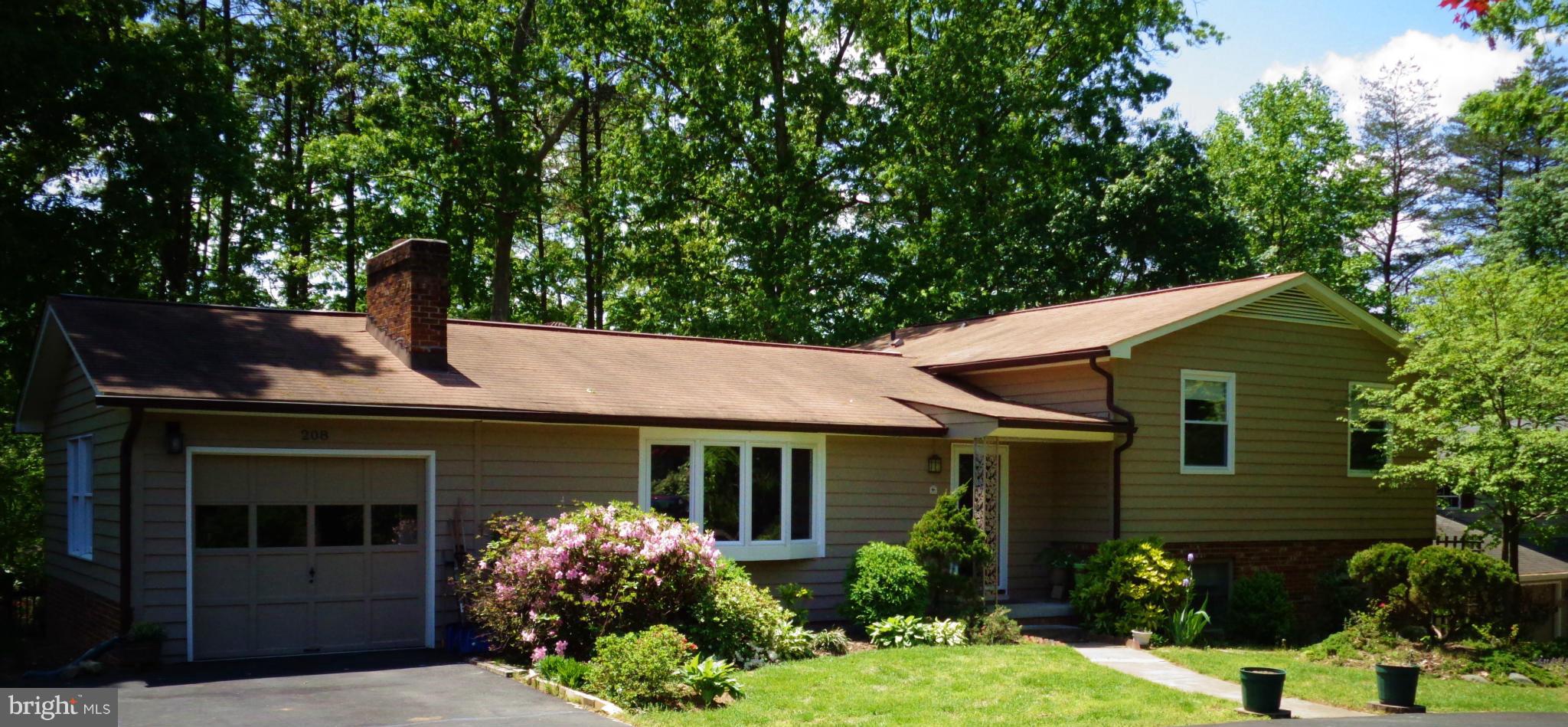 208 Pine Valley Road Locust Grove, VA 22508 - Photo 2 of 30 Exterior (Front)