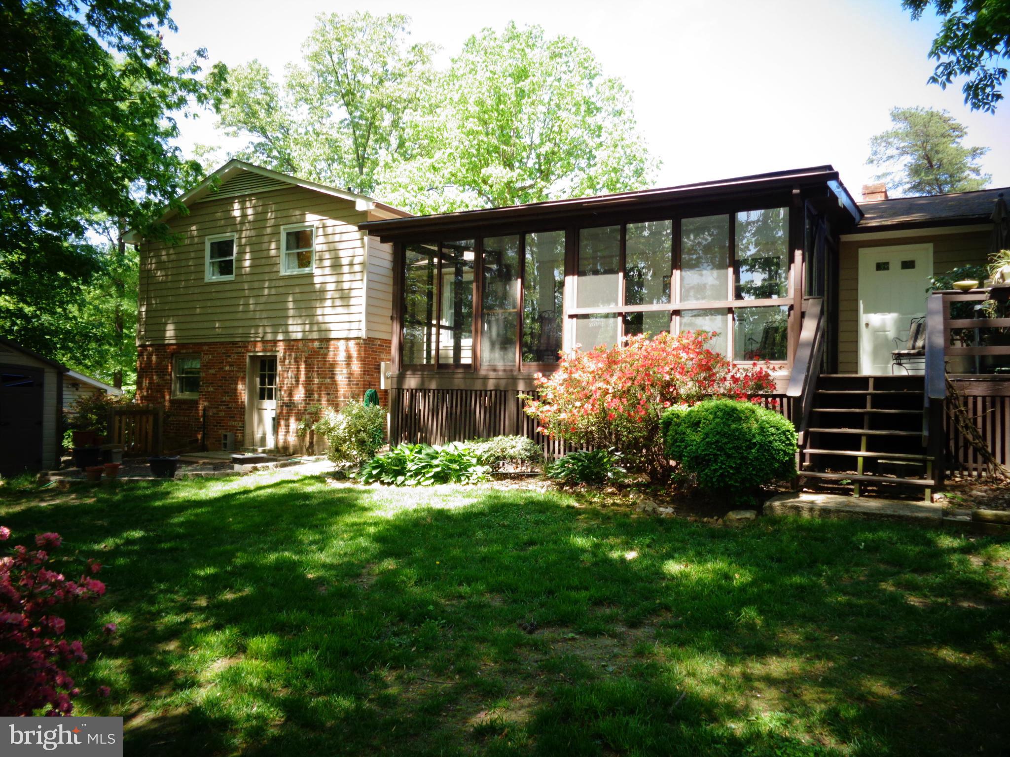 208 Pine Valley Road Locust Grove, VA 22508 - Photo 3 of 30 Exterior (Rear)