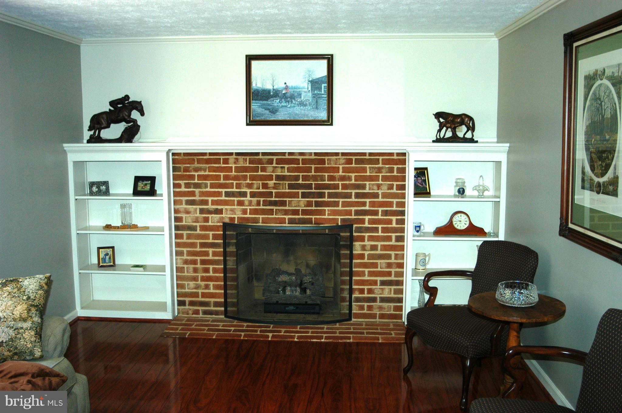 208 Pine Valley Road Locust Grove, VA 22508 - Photo 9 of 30 Living Room
