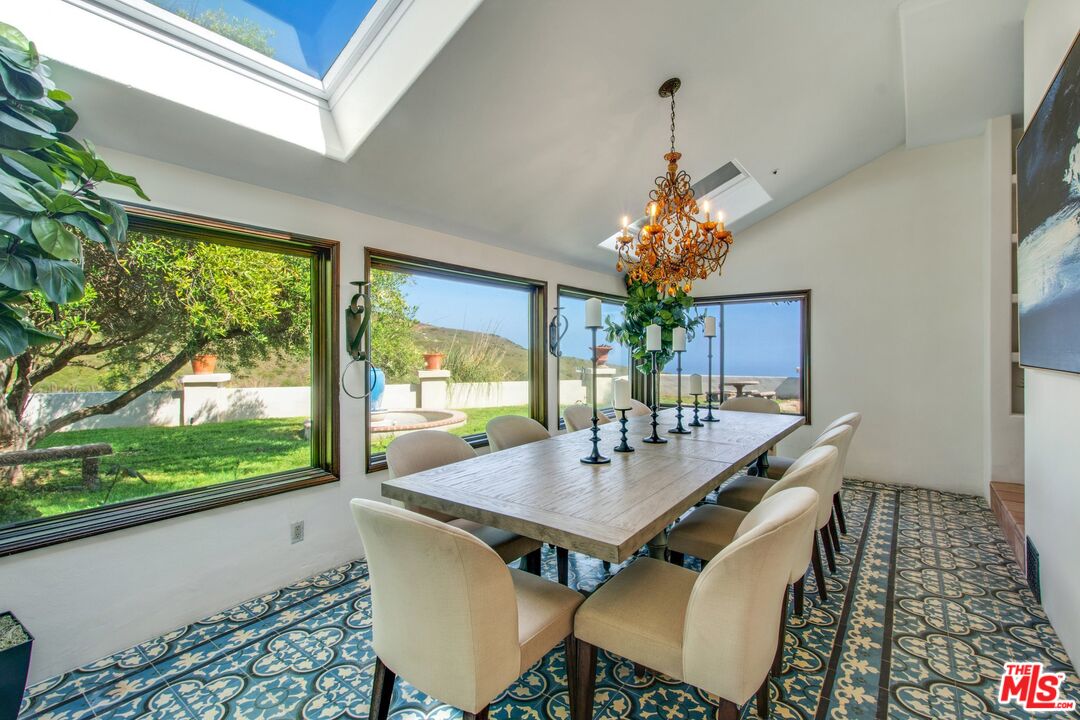 3960 Decker Edison Road Malibu, CA 90265 - Photo 11 of 75