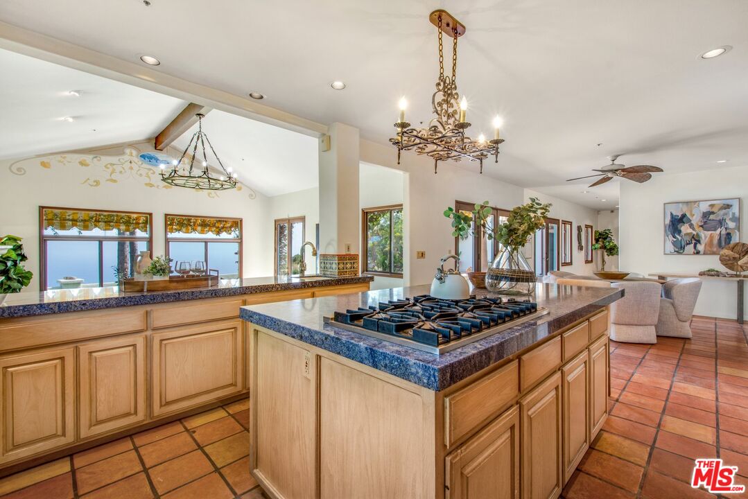 3960 Decker Edison Road Malibu, CA 90265 - Photo 13 of 75