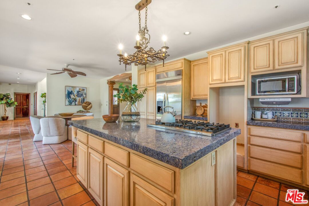 3960 Decker Edison Road Malibu, CA 90265 - Photo 16 of 75