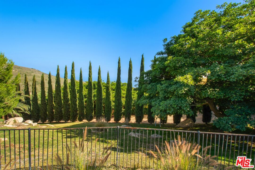 3960 Decker Edison Road Malibu, CA 90265 - Photo 73 of 75