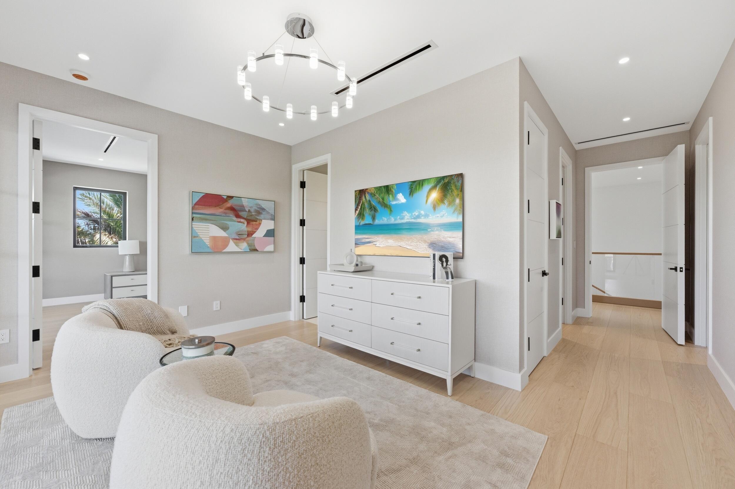 210 Cortez Road West Palm Beach, FL 33405 - Photo 15 of 35 PRIMARY SITTING AREA