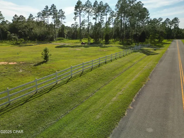 $38,900 | 4477 Cypress Crossing Road, Vernon, FL 32462