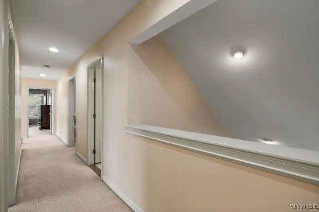 $739,900 | 70 Briarwood Lane, Grand Island, NY 14072