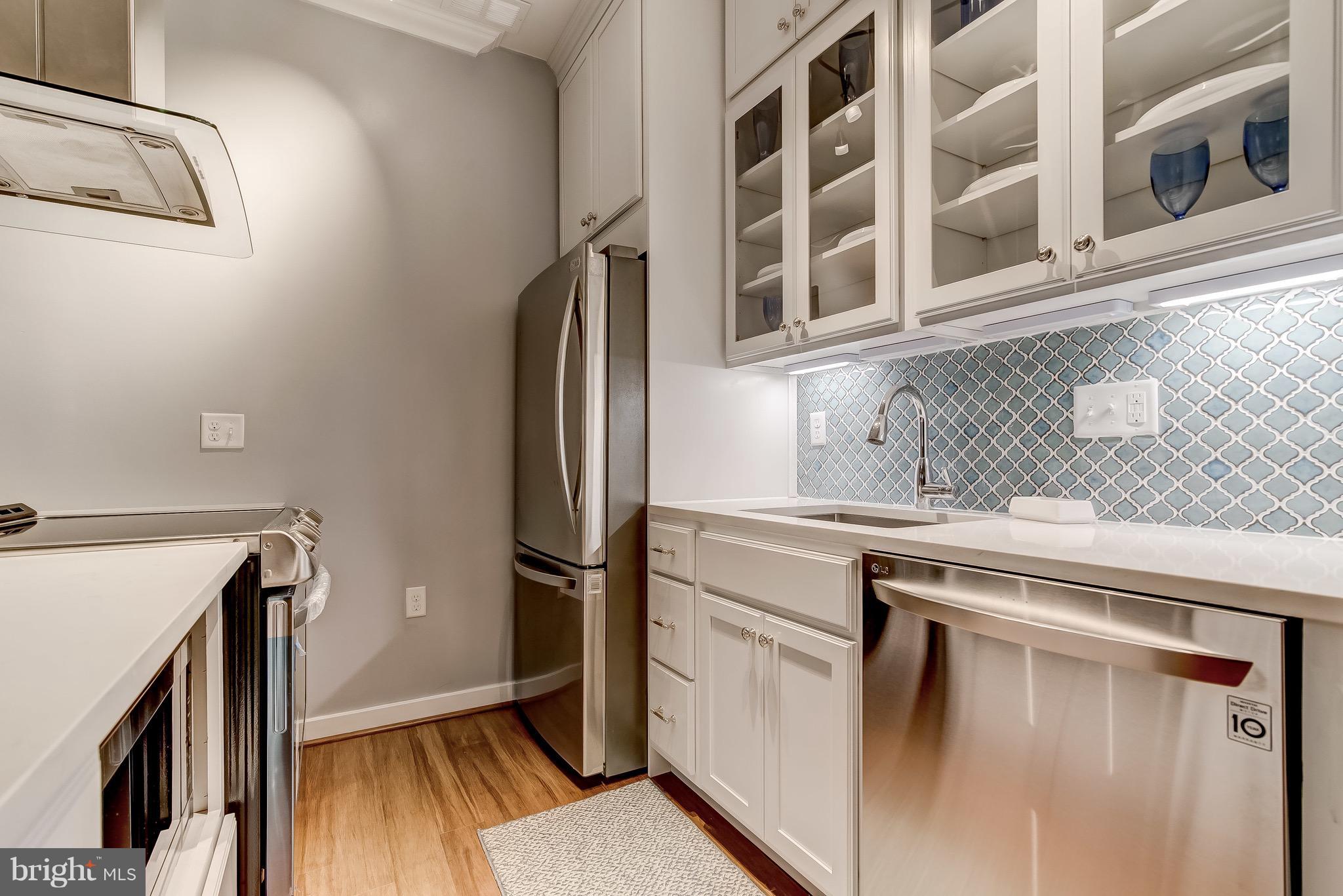 610 South Charles Street, Unit R37 Baltimore, MD 21230 - Photo 12 of 26 Kitchen
