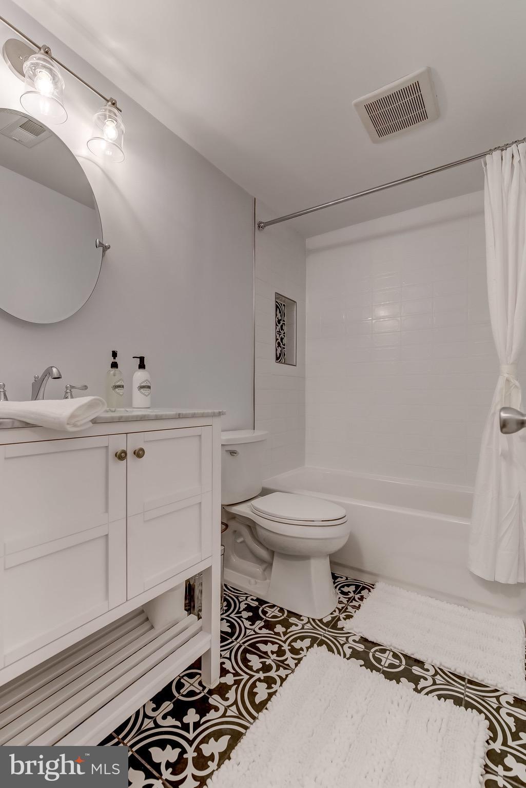 610 South Charles Street, Unit R37 Baltimore, MD 21230 - Photo 16 of 26 Bath