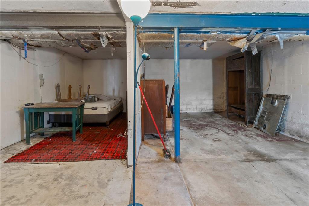 1781 Ivanhoe Drive Irwin, PA 15642 - Photo 29 of 35 a view of a room with gym equipment