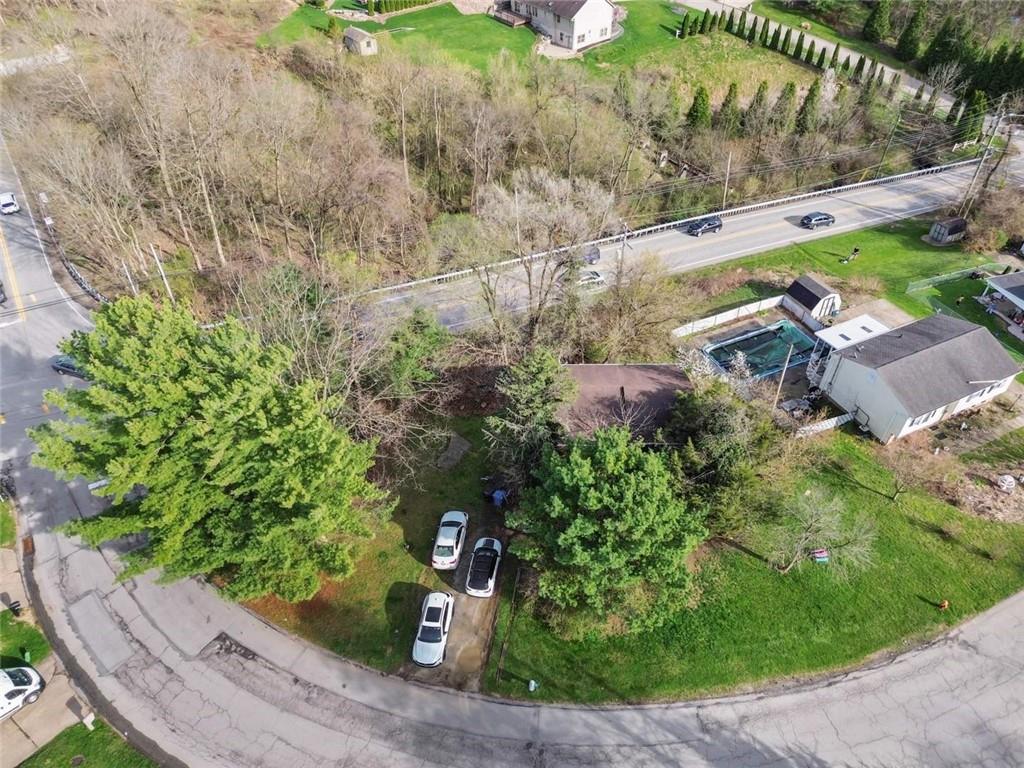 1781 Ivanhoe Drive Irwin, PA 15642 - Photo 32 of 35 a view of a yard with plants