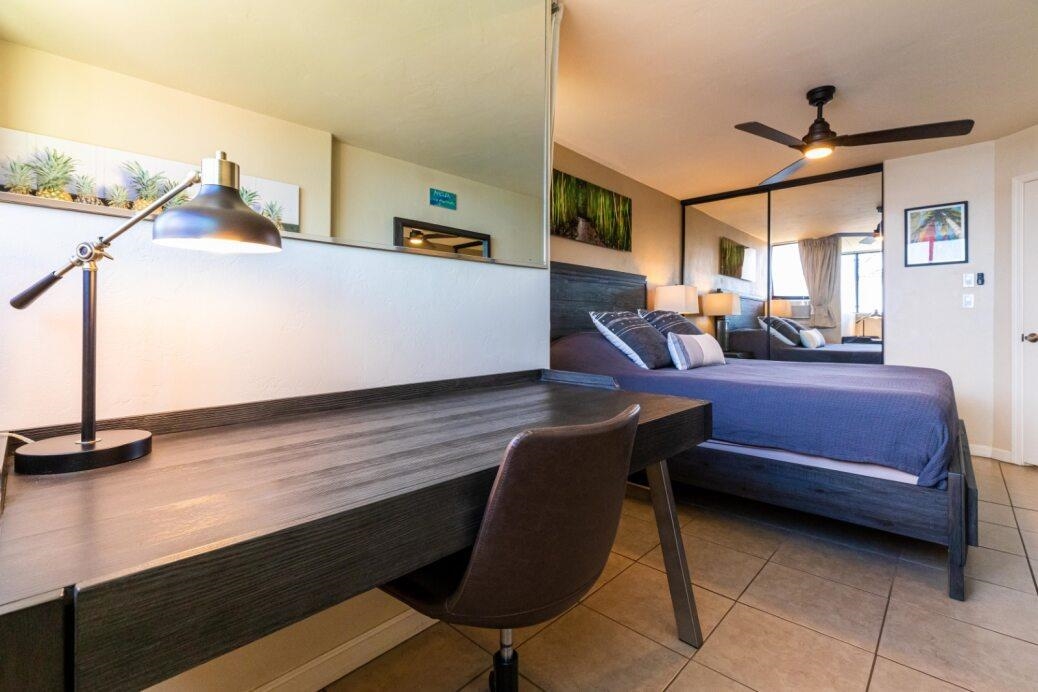 191 North Kihei Road, Unit 502 Kihei, HI 96753 - Photo 13 of 37 a living room with furniture