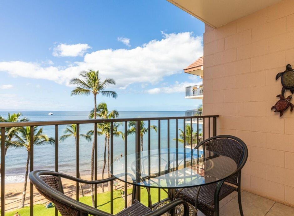 191 North Kihei Road, Unit 502 Kihei, HI 96753 - Photo 3 of 37 a view of a balcony