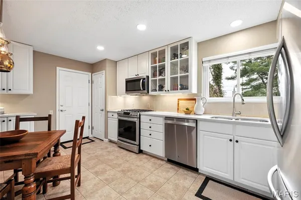 $529,900 | 166 Saddleford Drive, Chesterfield, MO 63017