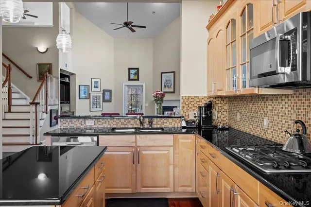 $925,000 | 2279 Dalton Drive, Cortlandt Manor, NY 10567