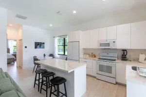 $1,400 | 14794 Rolling Rock Place, Wellington, FL 33414