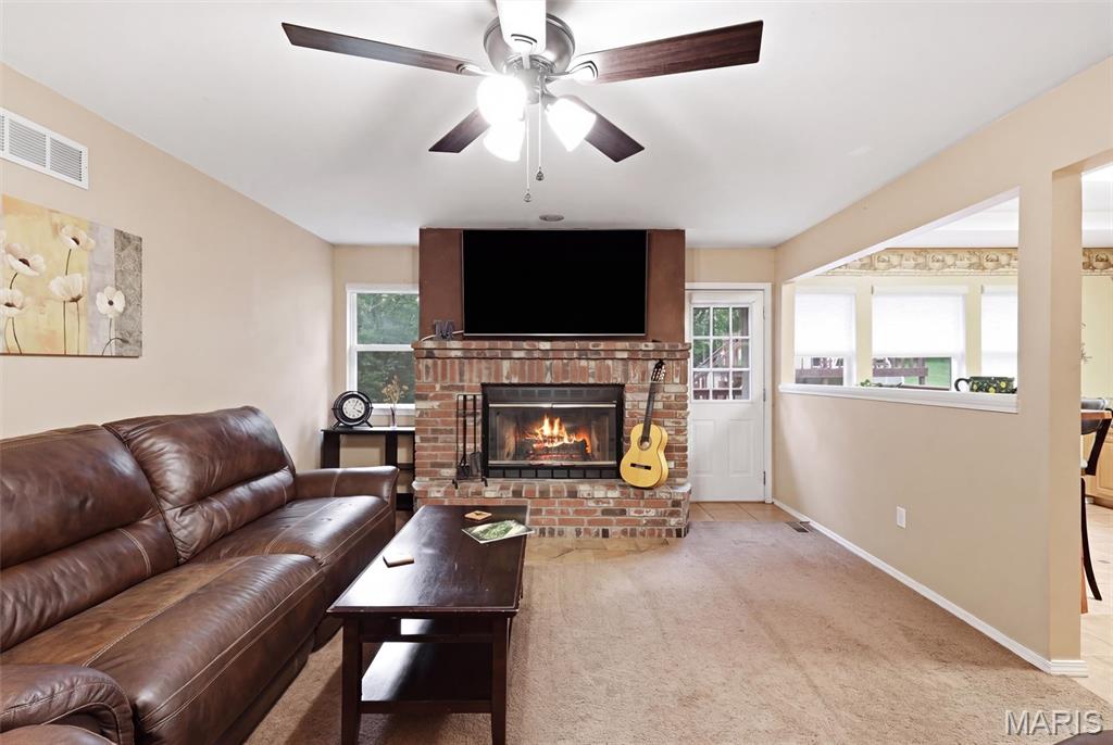 601 Southeast 125th Road Warrensburg, MO 64093 - Photo 4 of 46 Gallery Image 4