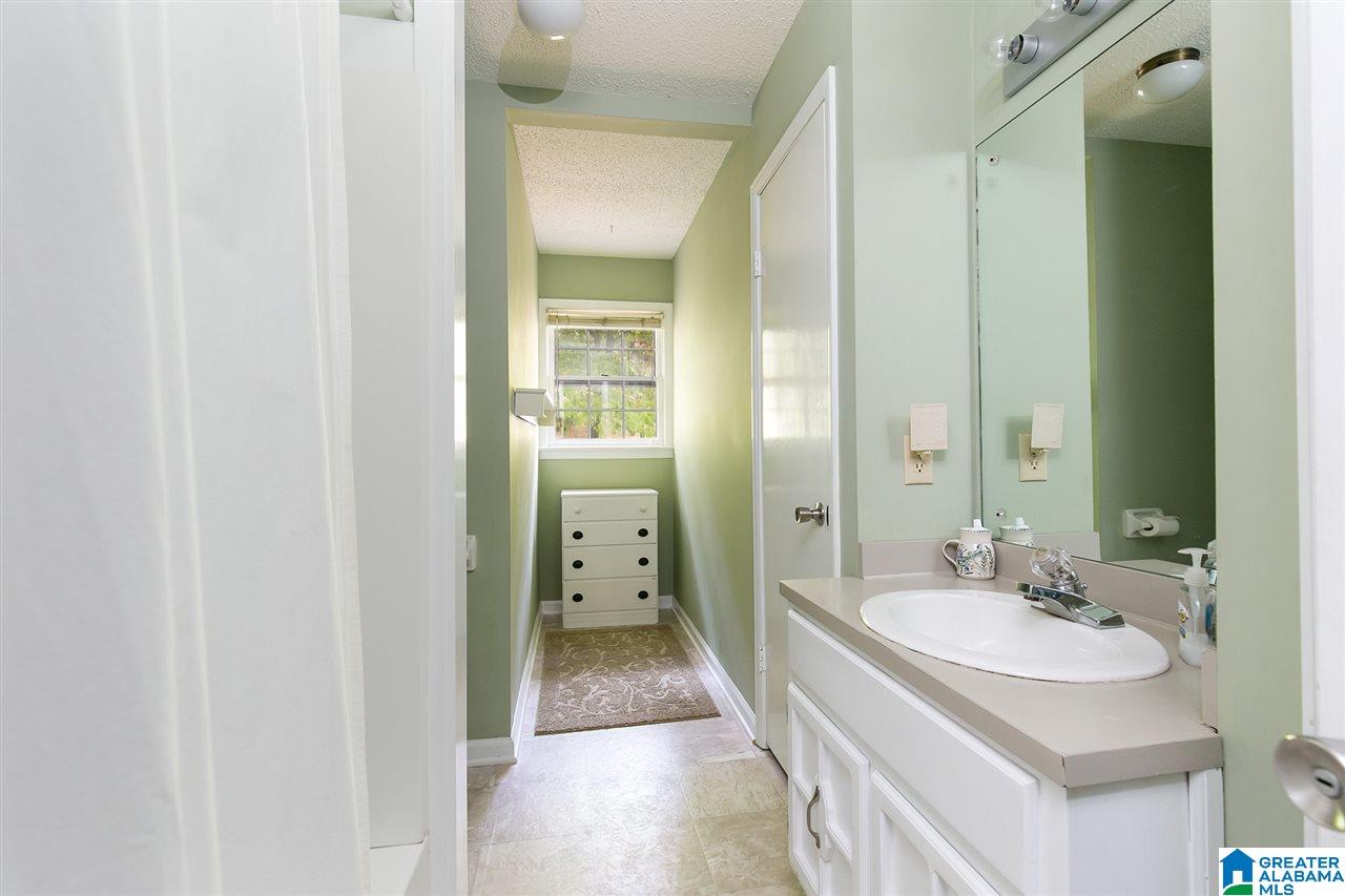 135 Crestside Circle Pinson, AL 35126 - Photo 20 of 30