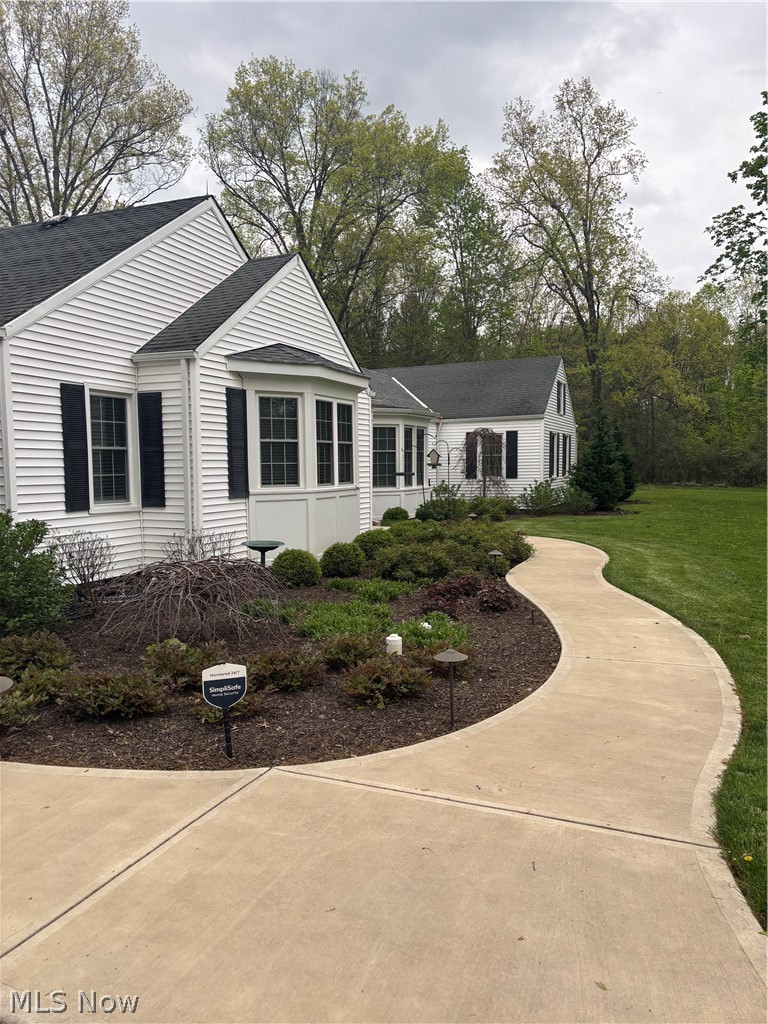 7050 Wilson Mills Road Chesterland, OH 44026 - Photo 3 of 31