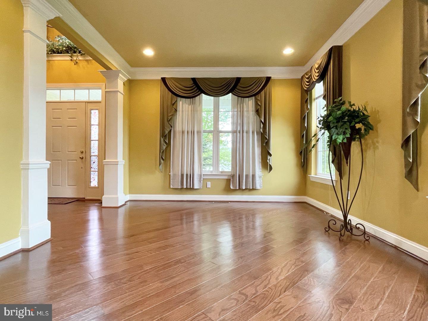 2809 Westerham Road Downingtown, PA 19335 - Photo 10 of 34 Living