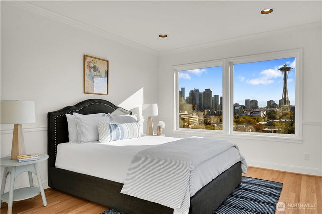 $3,295,000 | 922 Nob Hill Avenue North, Seattle, WA 98109