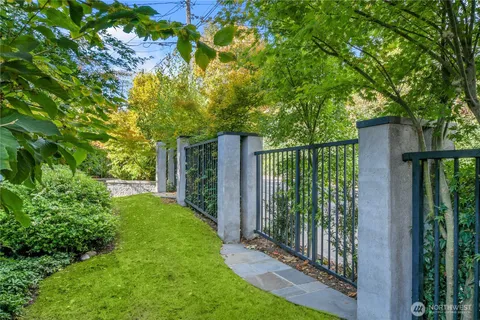 $3,295,000 | 922 Nob Hill Avenue North, Seattle, WA 98109