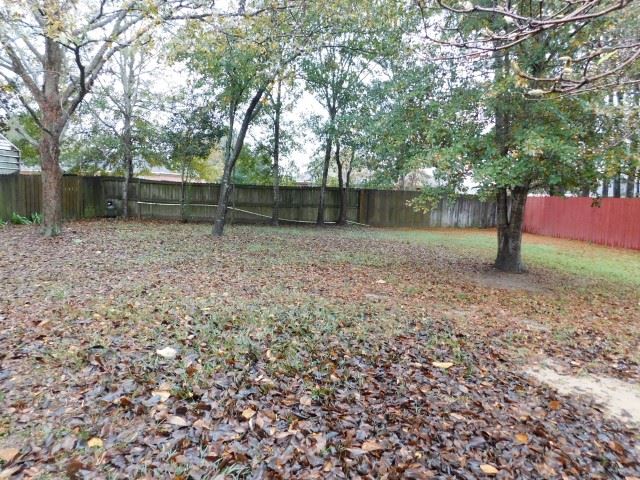 514 Linda Court Foley, AL 36535 - Photo 11 of 17 Large Back Yard