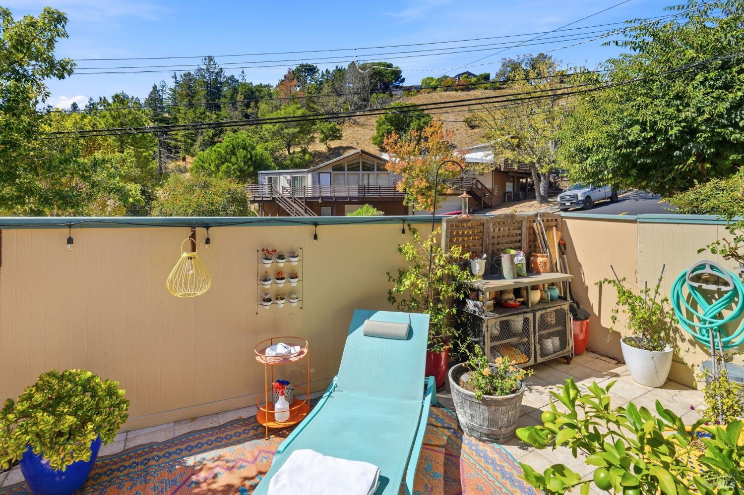 92-96 Elizabeth Way San Rafael, CA 94901 - Photo 9 of 28 Gallery Image 9