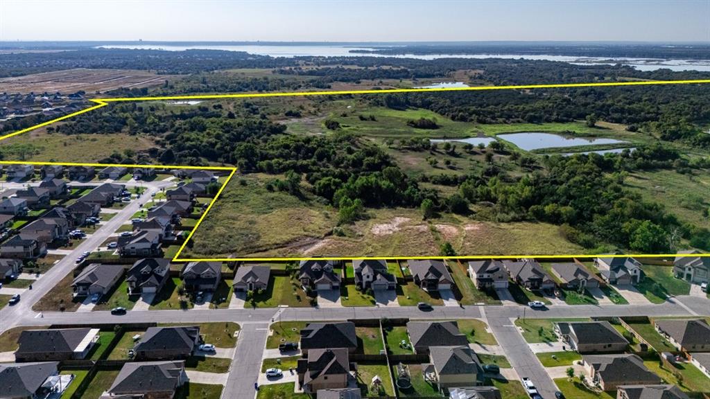 Tbd Arnett Lane Waco, TX 76708 - Photo 5 of 16 a view of city with ocean