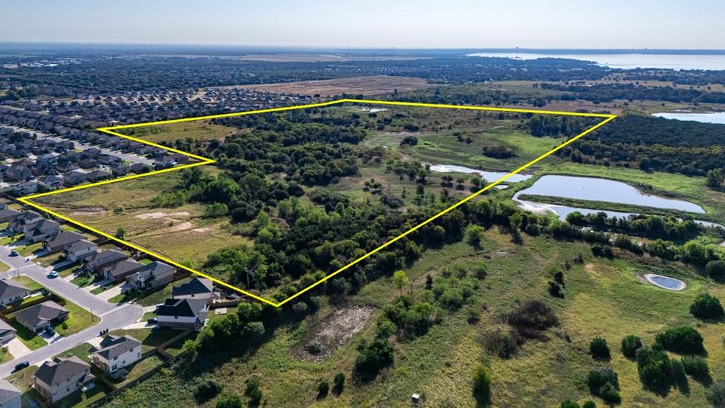 Tbd Arnett Lane Waco, TX 76708 - Photo 10 of 16 a view of a tennis court