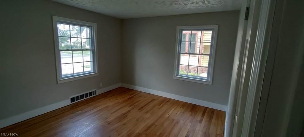2411 South Taylor Road Cleveland, OH 44118 - Photo 10 of 18 Gallery Image 10