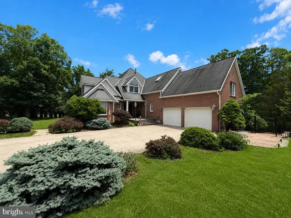 $575,000 | 1022 Cherrywood Avenue, Cumberland, MD 21502