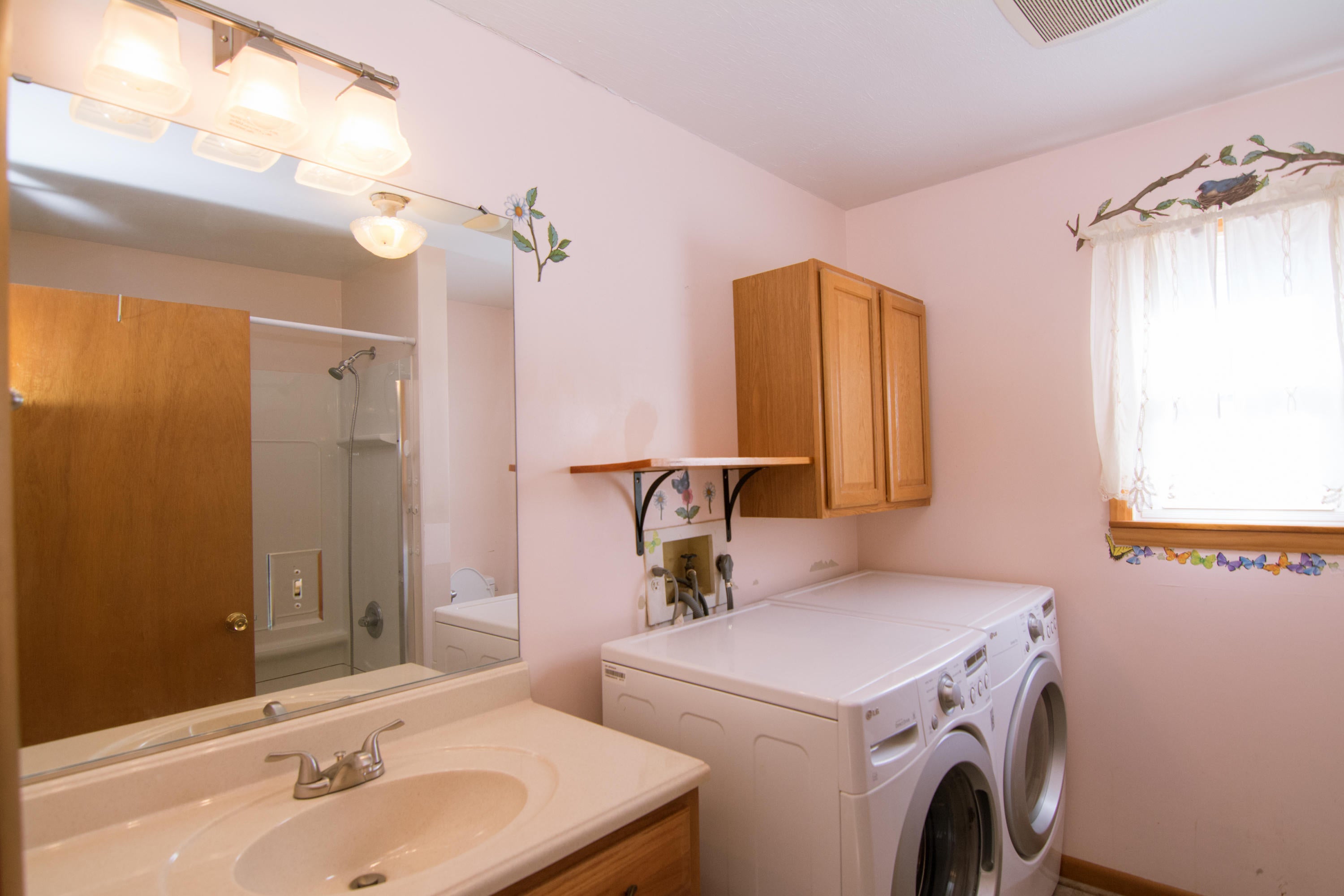572 Sam Black Church Road Smoot, WV 24977 - Photo 13 of 42 Gallery Image 13
