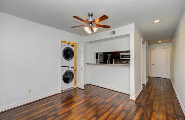 $1,900 | 12633 Memorial Drive, Unit 152, Houston, TX 77024