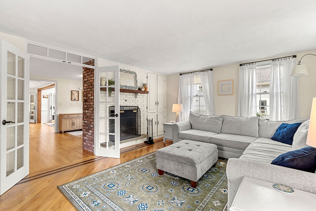 33 Putnam Street Danvers, MA 01923 - Photo 5 of 38 Gallery Image 5