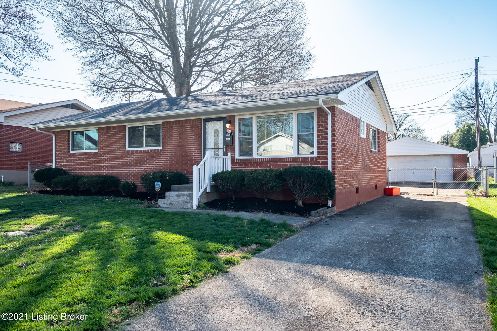 3022 Nepperhan Road Louisville, KY 40220 - Photo 5 of 28 Small-26