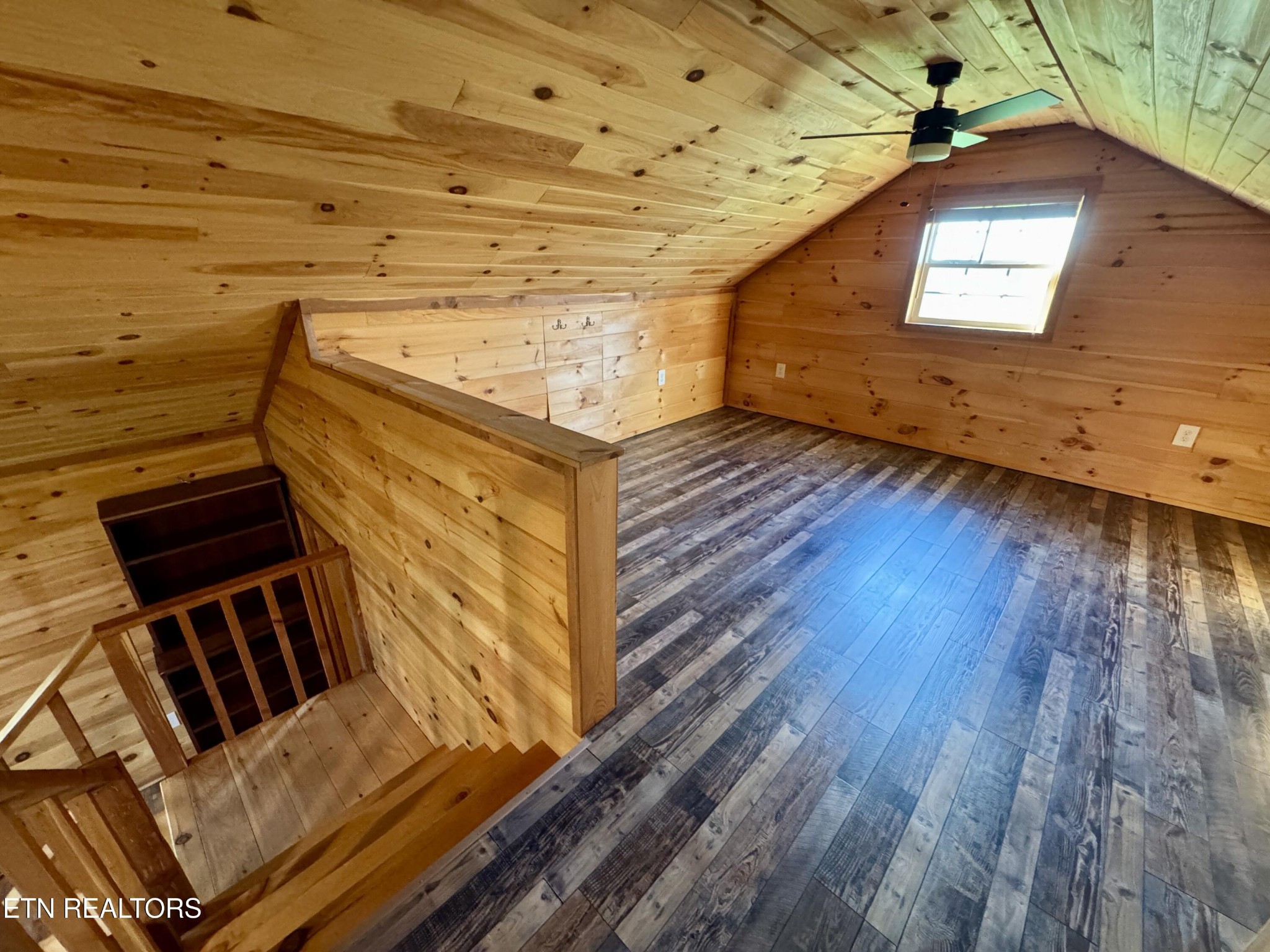 1336 Baldwin Gulf Road Clarkrange, TN 38553 - Photo 29 of 47 a view of a balcony with wooden floor